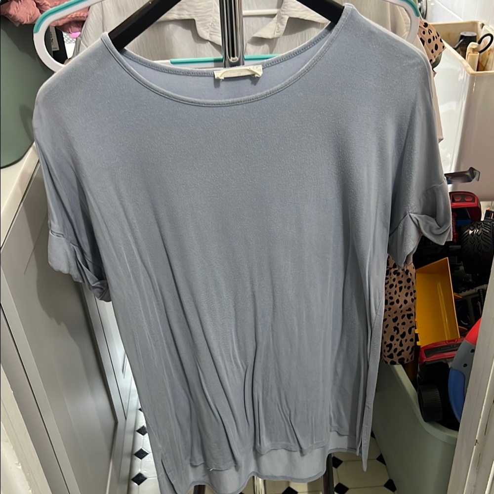 Women's Light Blue Top